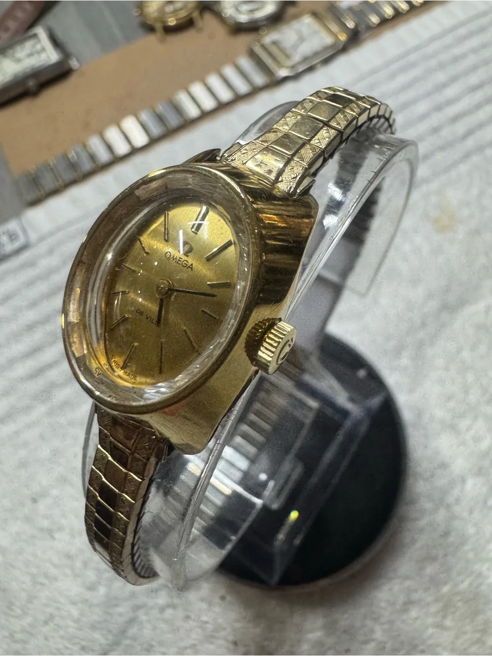 #204 Omega Gold Tone Oval Women's De Ville Watch